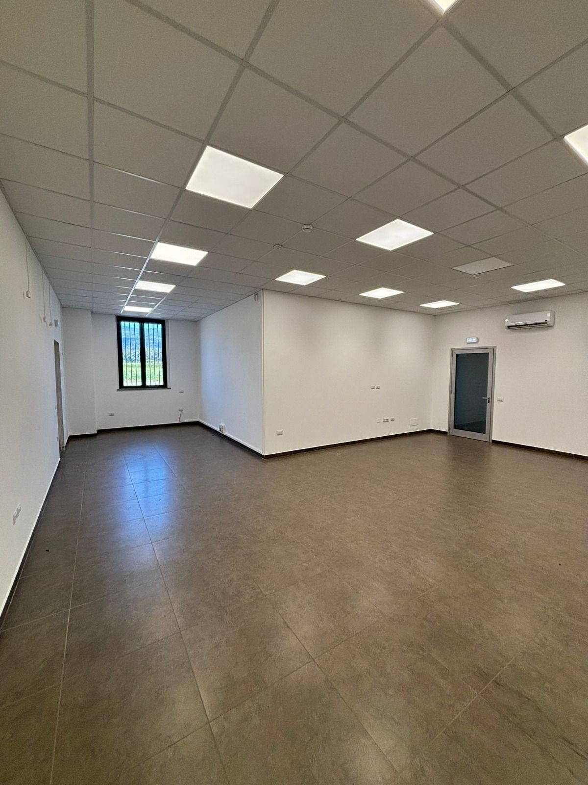 Showroom e Spazi Multifunzione - 2 - Lei Office - Business Center