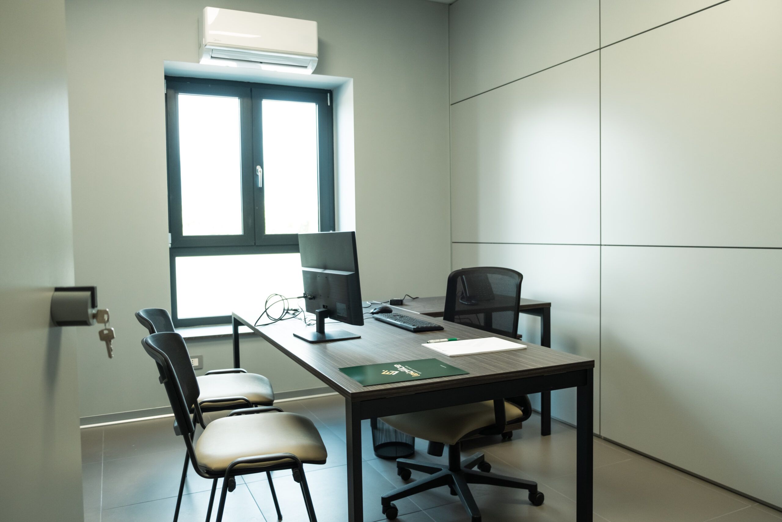 Postazioni Coworking - € 220,00 - 8 - Lei Office - Business Center