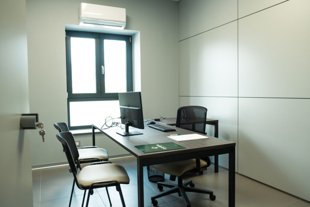 Postazioni Coworking - € 220,00 - 10 - Lei Office - Business Center