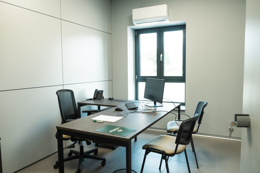 Postazioni Coworking - € 220,00 - 6 - Lei Office - Business Center